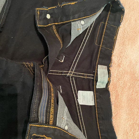 Urban Outfitters Vintage Levi’s Cutoff Shorts - Picture 9 of 11